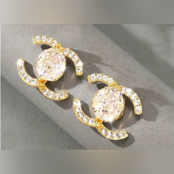 Sparkly CHANEL Style Earrings - Picture 8 of 10